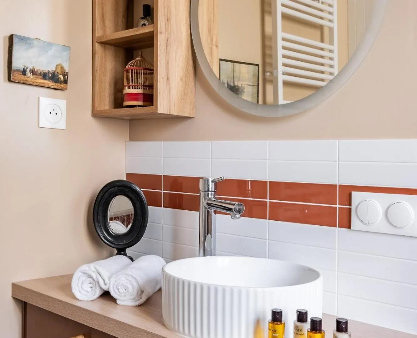 Veeve - Harmonious Hues Appartement Parijs