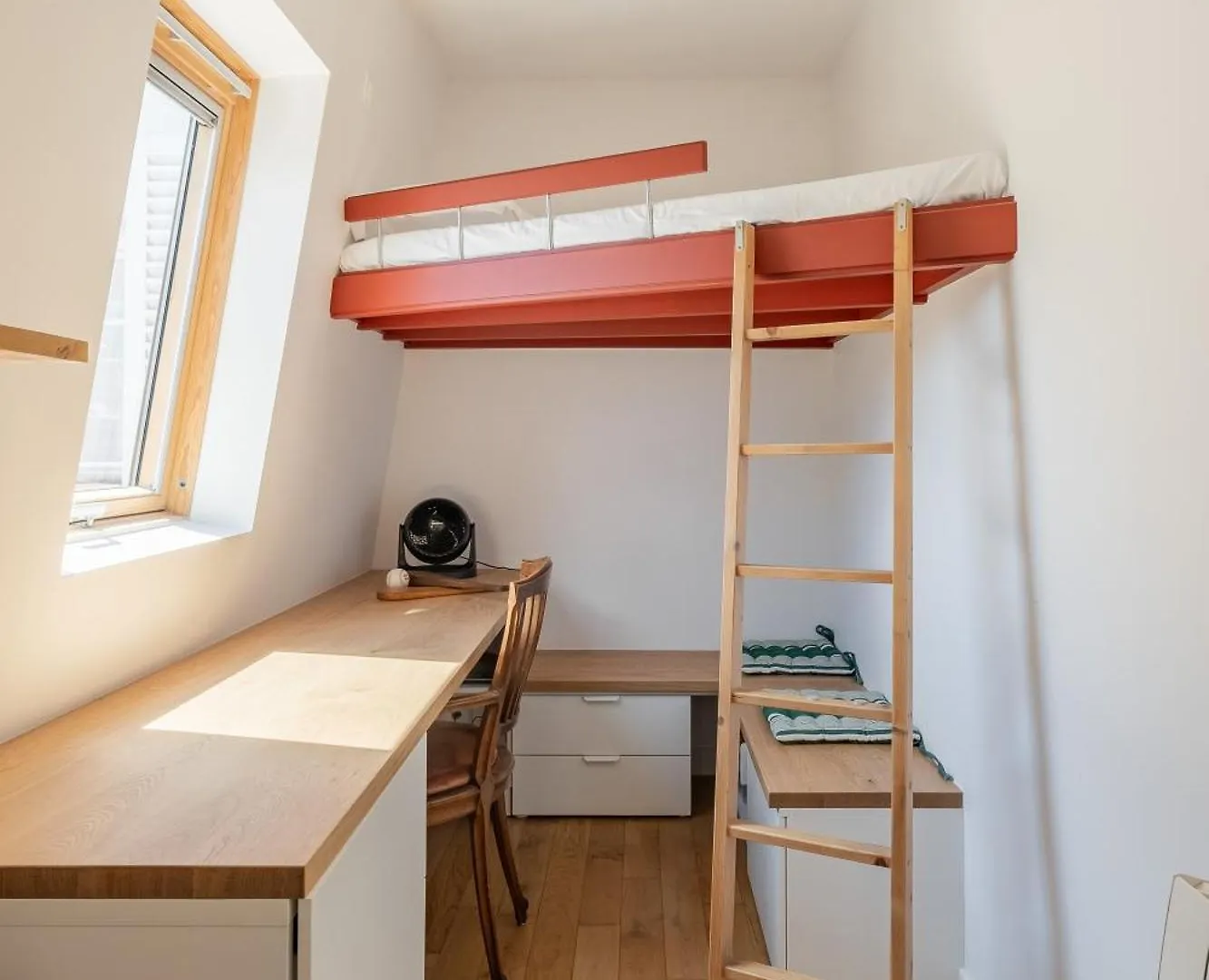 Veeve - Harmonious Hues Apartment Paris
